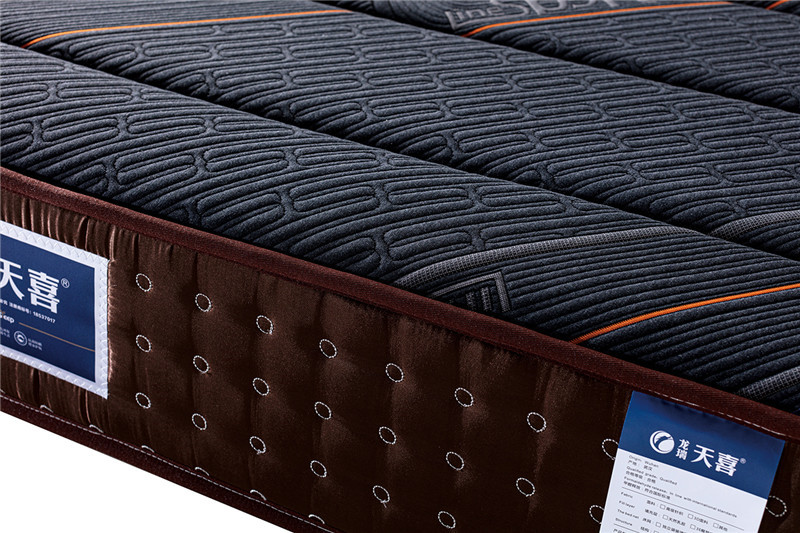 从实验室到卧室：床垫耐用性测试全指南，揭秘抗压性、回弹力与边缘加固技术背后的工程学标准