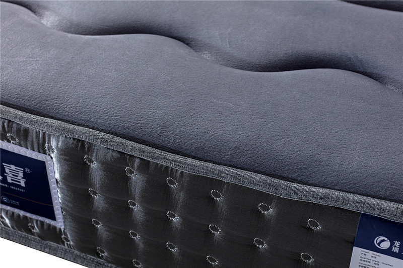 智能睡眠如何实现？探寻集成传感器与自适应调节系统的智能床垫在监测睡眠周期与提升睡眠质量中的技术原理